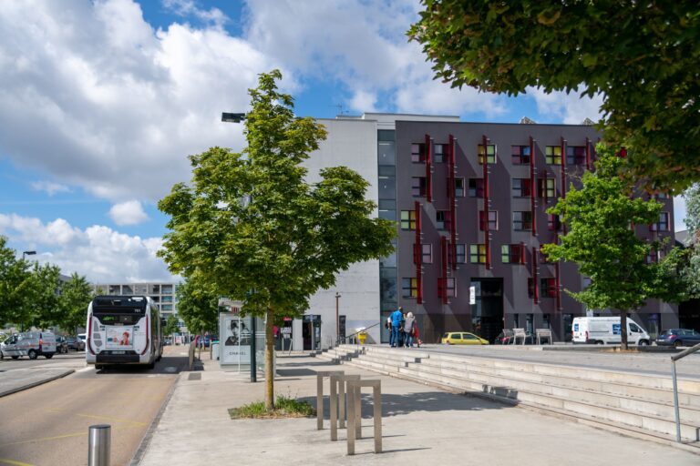 foyer jeune travailleur Saint Luce sur Loire